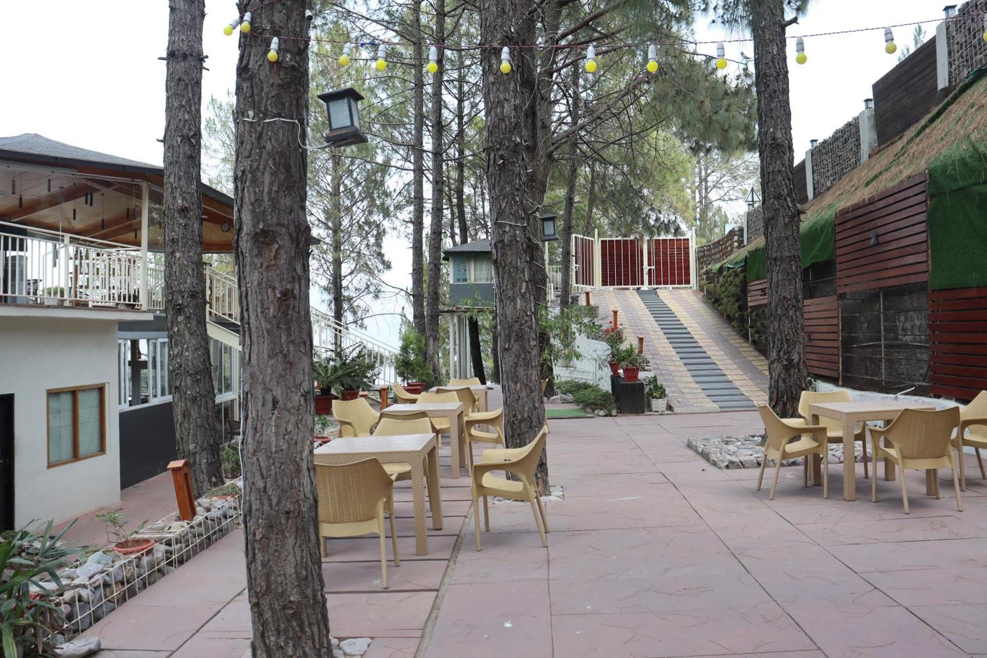 The Woods Retreat Hotel Lansdowne Eksteriør billede