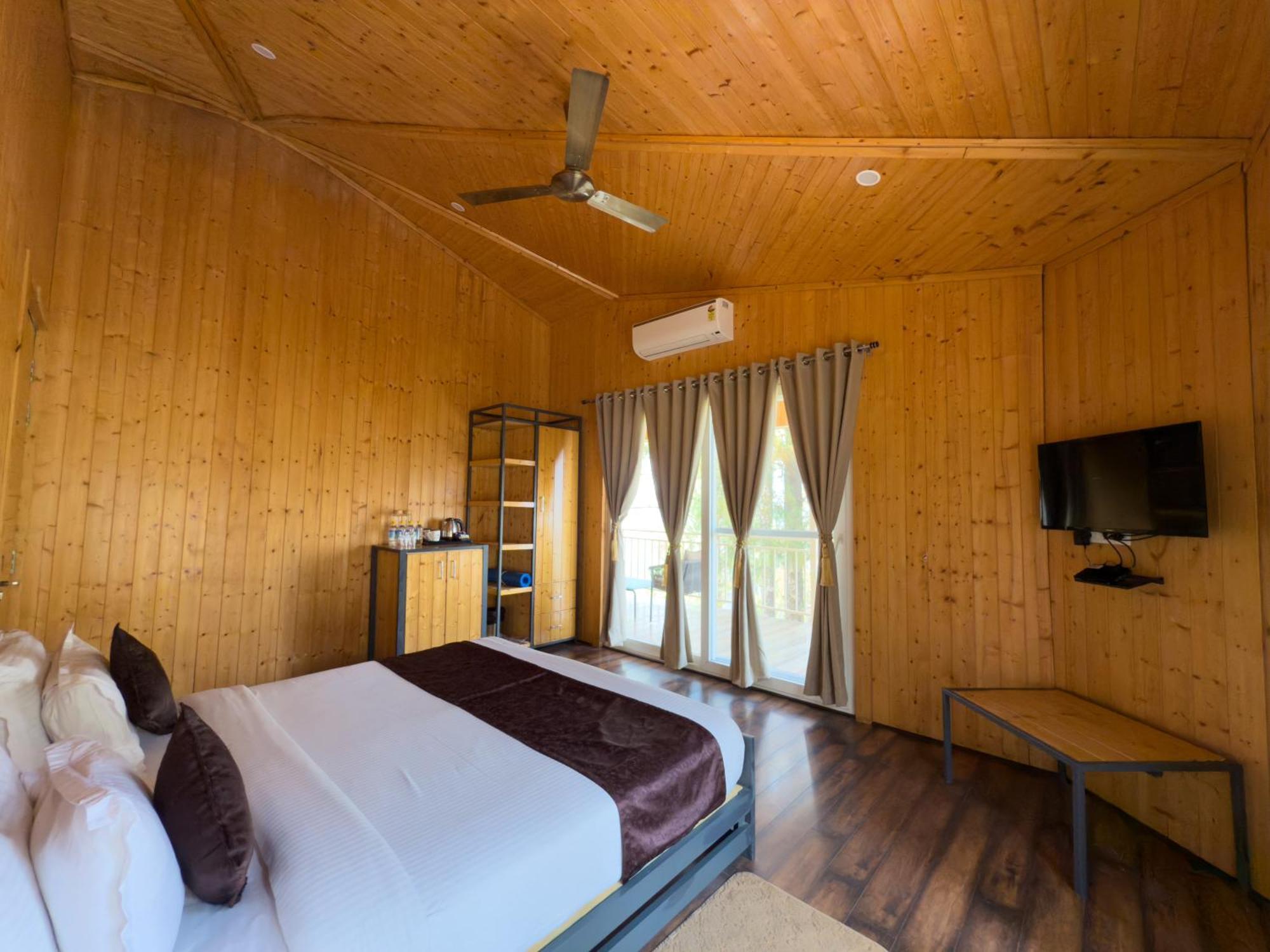 The Woods Retreat Hotel Lansdowne Eksteriør billede